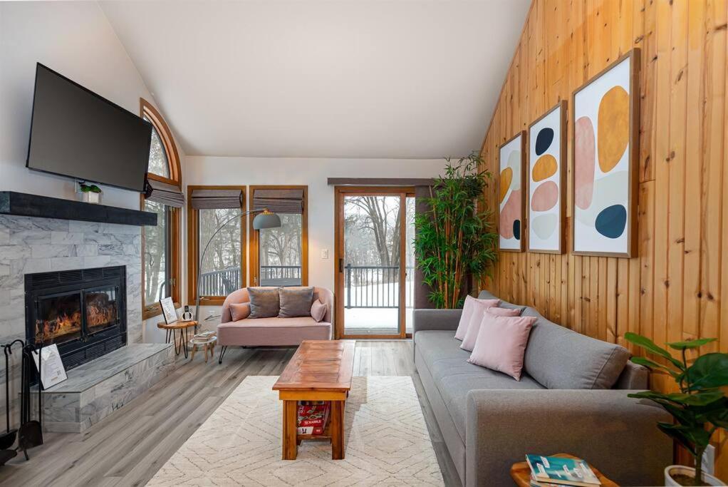 Peaceful 2-Bedroom Townhome Retreat W/Wooded View Galena Eksteriør billede