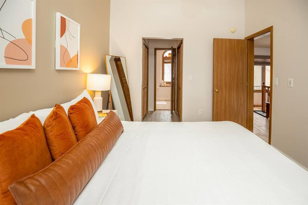 Peaceful 2-Bedroom Townhome Retreat W/Wooded View Galena Eksteriør billede